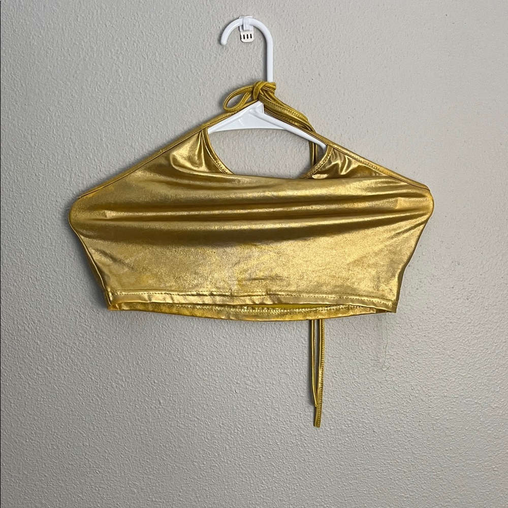 Elegant Gold Metallic Crop Top